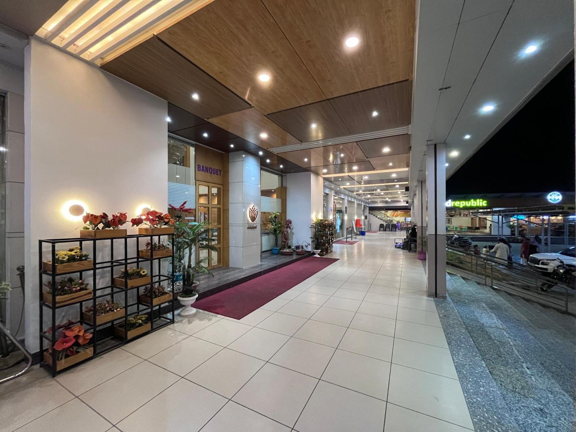 Hotel Grand Darshan 바도다라 외부 사진