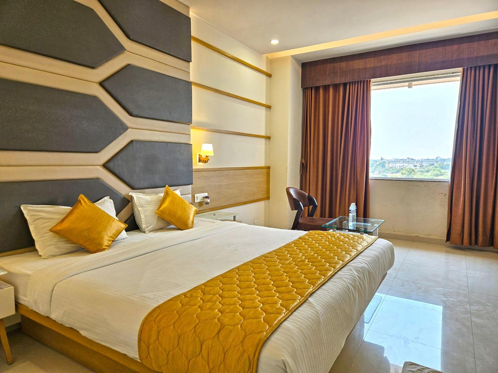Hotel Grand Darshan 바도다라 외부 사진