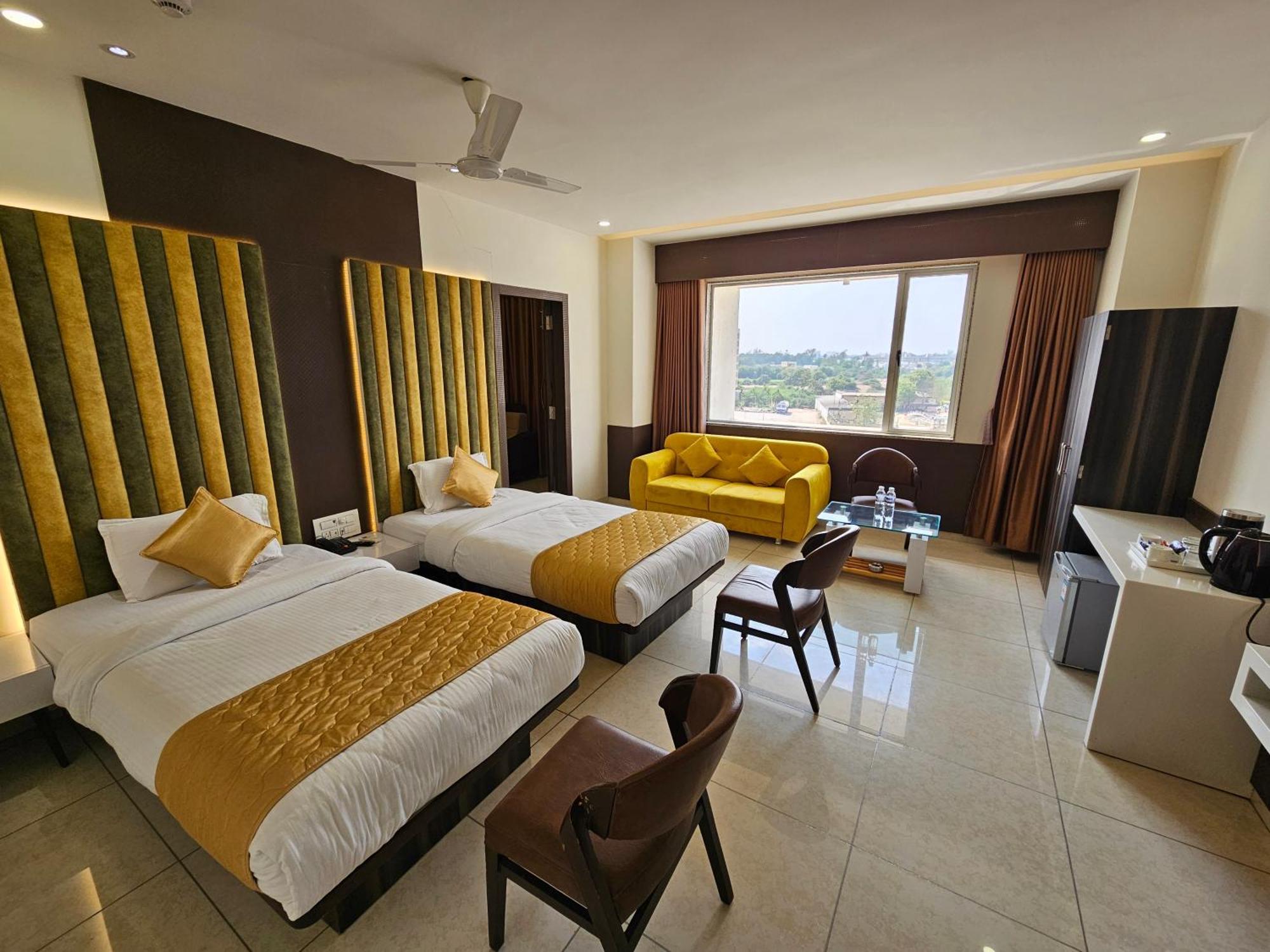 Hotel Grand Darshan 바도다라 외부 사진